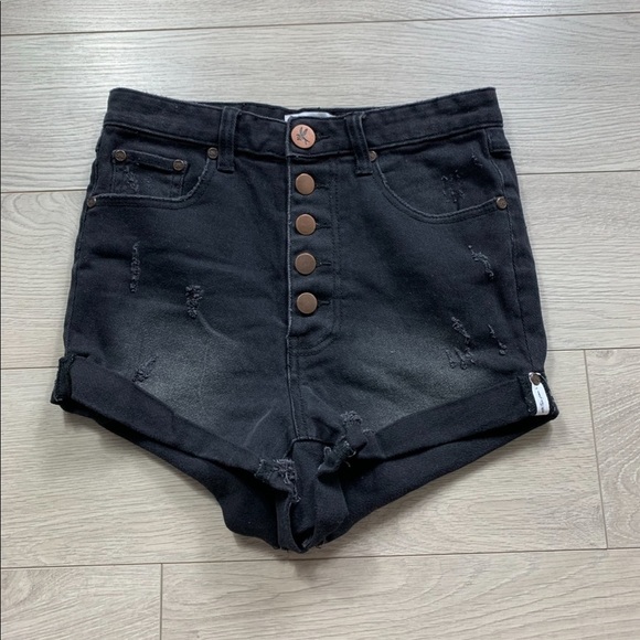 One Teaspoon Black Oak Lovers Distressed Denim Shorts - Picture 3 of 12